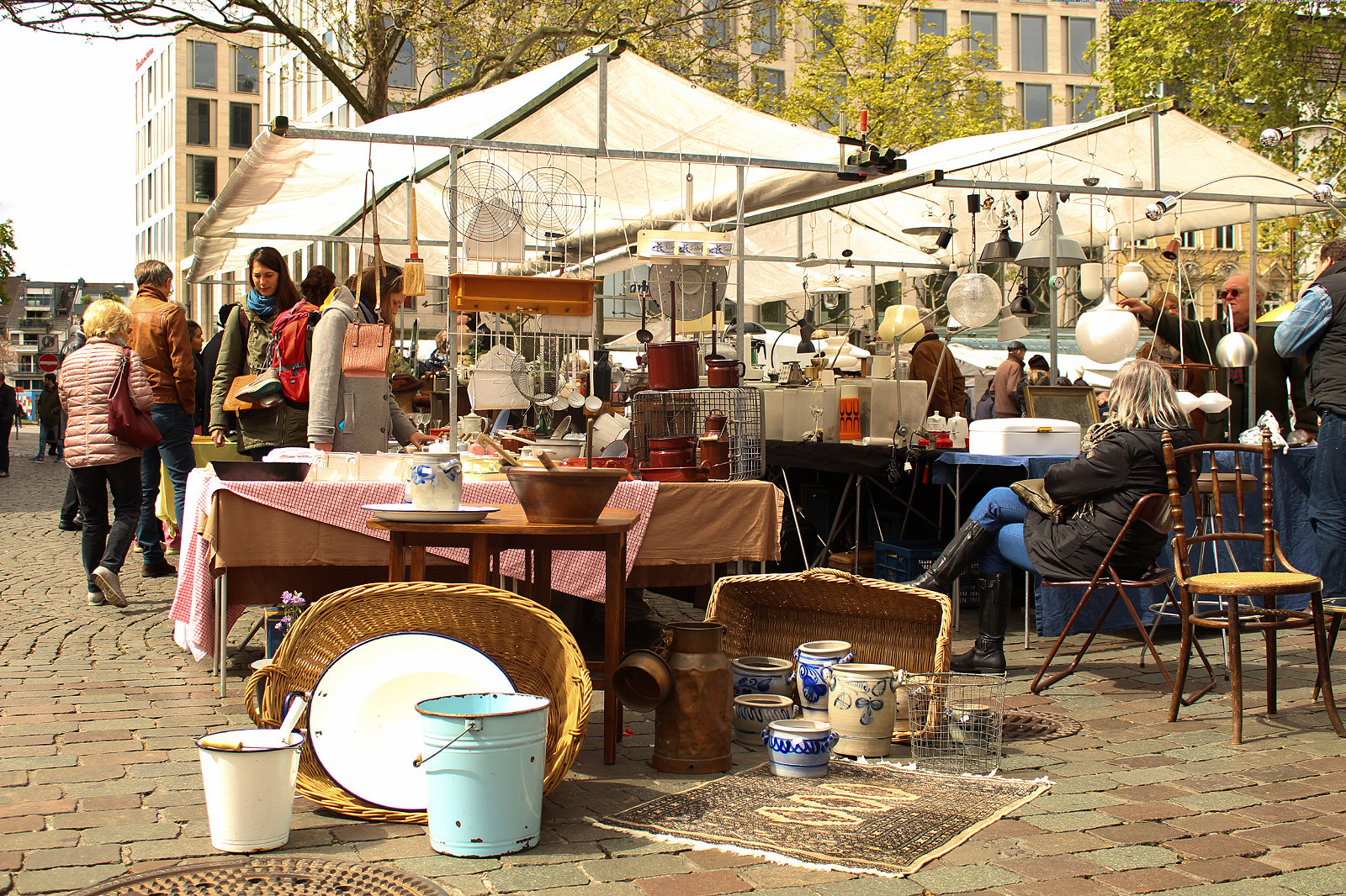 Bonn-antique market